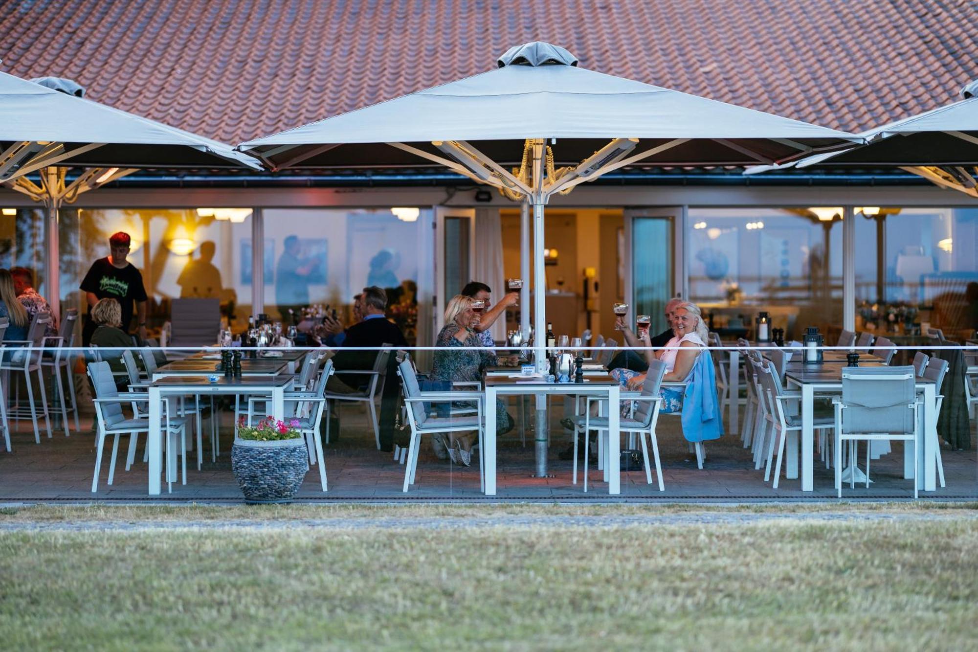 Strandhotel Klinten Aps Rødvig Zewnętrze zdjęcie